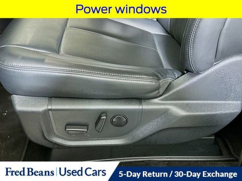 Used 2022 Ford Expedition Max XLT image 24