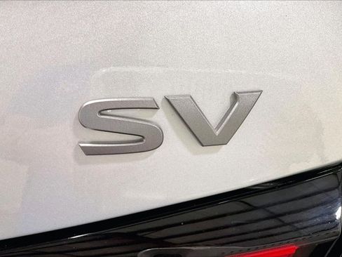 Used 2024 Nissan Altima 2.5 SV w/ SV Premium Package FWD image 8