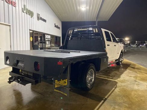 Used 2021 RAM 3500 Tradesman w/ Chrome Appearance Group image 4