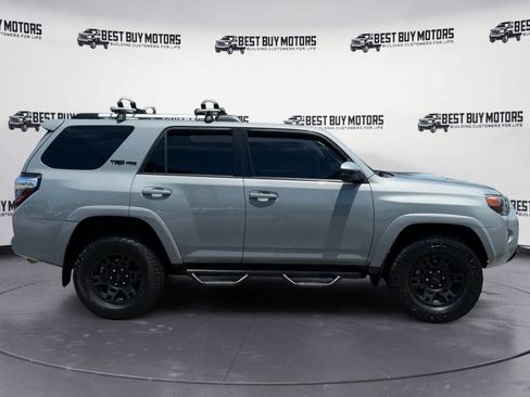Used 2017 Toyota 4Runner TRD Pro AWD/4WD image 8