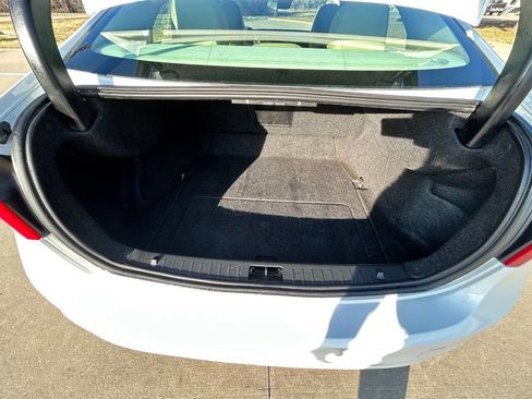 Used 2015 Volvo S60 T5 Platinum image 11