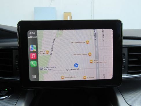 Used 2021 Ford Explorer XLT w/ Equipment Group 202A image 11