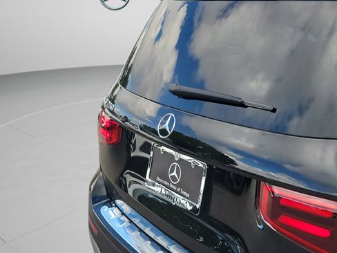 Certified 2025 Mercedes-Benz GLB 250 image 6