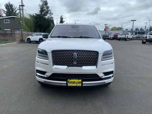 Used 2019 Lincoln Navigator Reserve AWD/4WD image 10