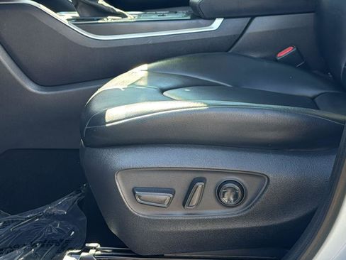 Used 2021 Toyota Highlander XLE FWD image 29