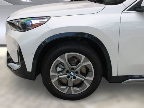 Used 2026 BMW X1 xDrive28i w/ Convenience Package AWD/4WD image 11