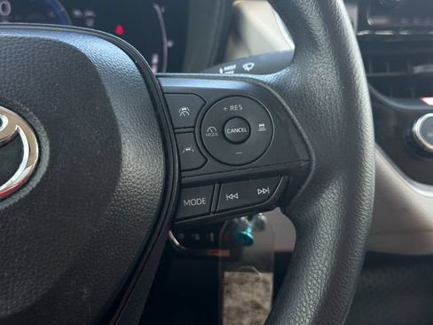 Used 2026 Toyota Corolla LE FWD image 24