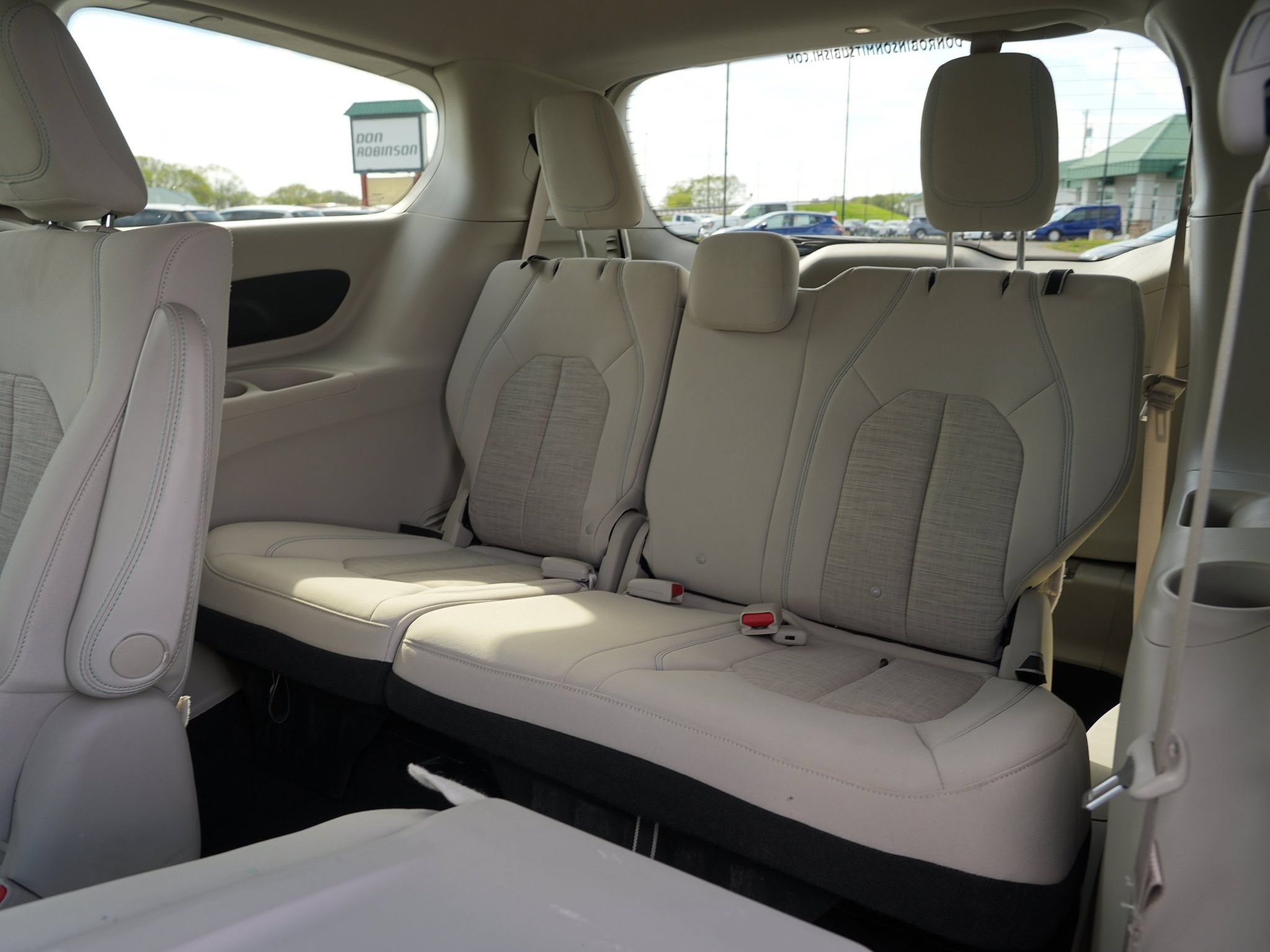 Used 2017 Chrysler Pacifica Touring Plus FWD image 26