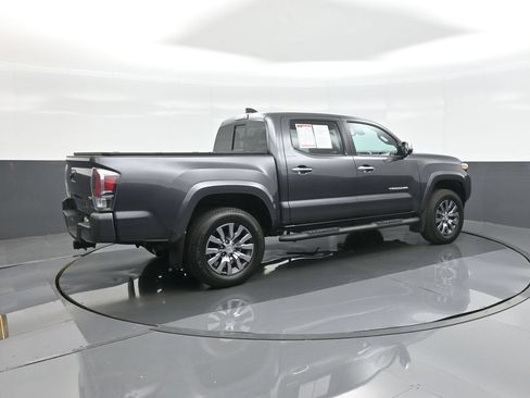 Certified 2022 Toyota Tacoma Limited AWD/4WD image 7