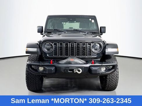 Used 2024 Jeep Wrangler Rubicon image 2