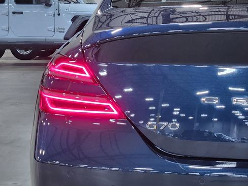 Used 2022 Genesis G70 3.3T image 20