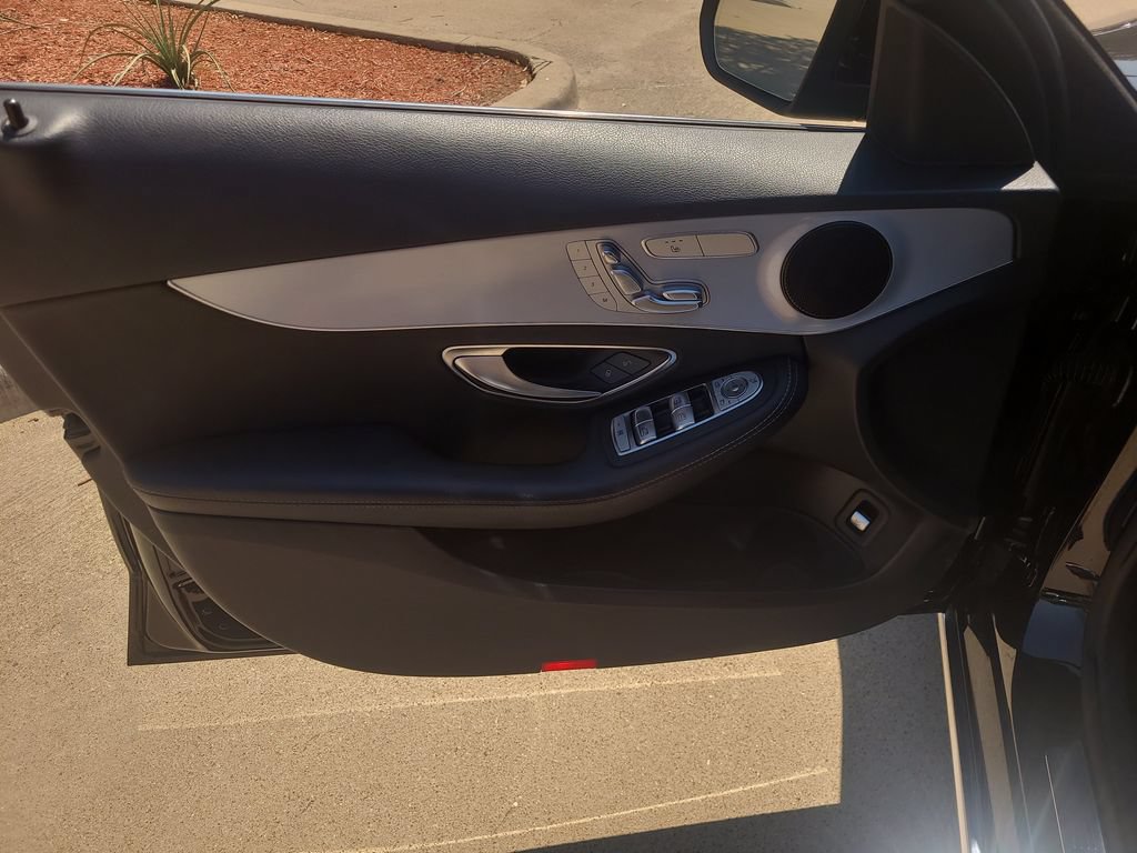 Used 2020 Mercedes-Benz C 300 Sedan image 16