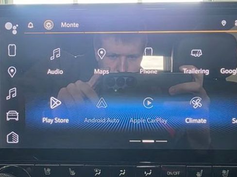 Used 2023 Chevrolet Colorado Z71 w/ Z71 Convenience Package 2 image 19