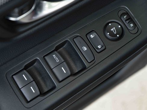 Used 2026 Honda CR-V LX image 35
