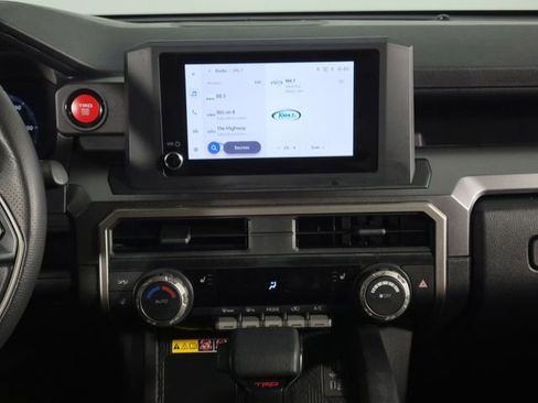 Used 2025 Toyota 4Runner TRD Off-Road image 22