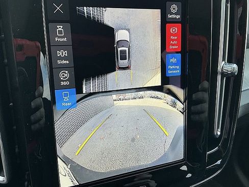 New 2026 Volvo XC40 B5 Ultra w/ Climate Package image 20