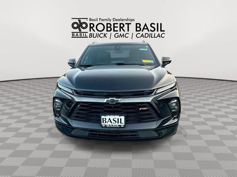 Used 2023 Chevrolet Blazer RS w/ Driver Confidence II Package AWD/4WD image 3