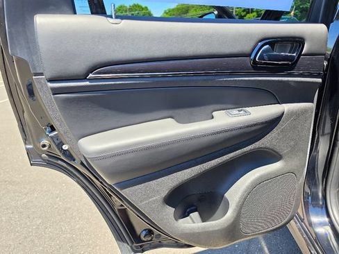 Used 2019 Jeep Grand Cherokee High Altitude AWD/4WD image 23
