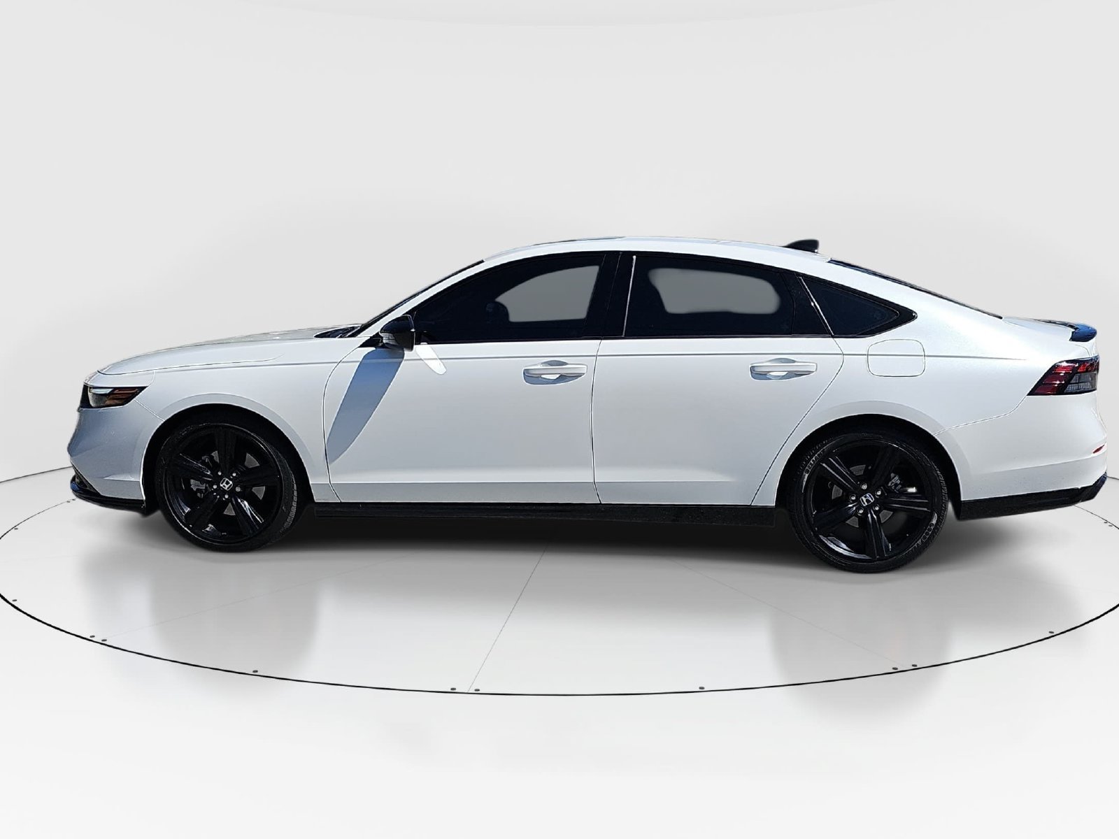 Used 2024 Honda Accord Sport image 8