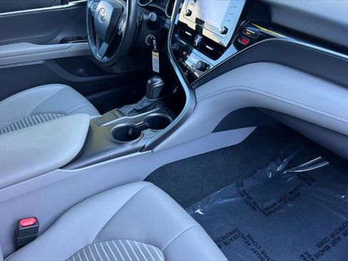 Certified 2022 Toyota Camry SE image 15