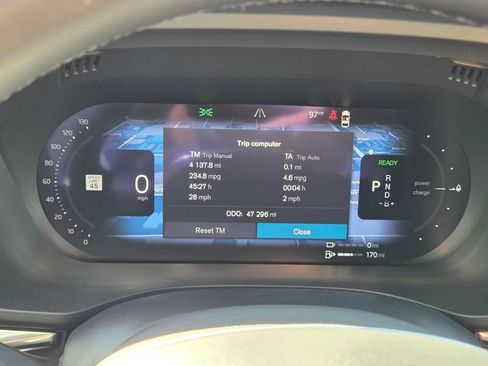 Used 2023 Volvo XC60 T8 Ultimate w/ Climate Package AWD/4WD image 25