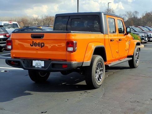 New 2025 Jeep Gladiator Sport image 16