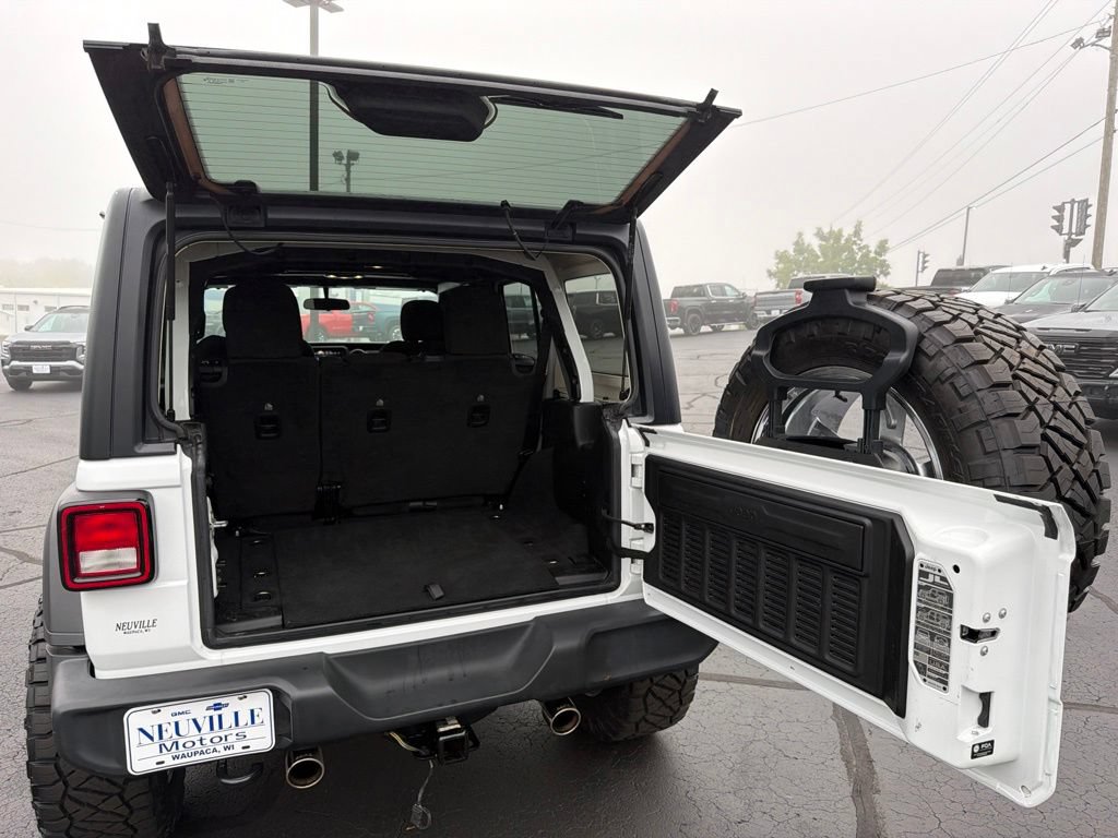Used 2022 Jeep Wrangler Unlimited Sport AWD/4WD image 11