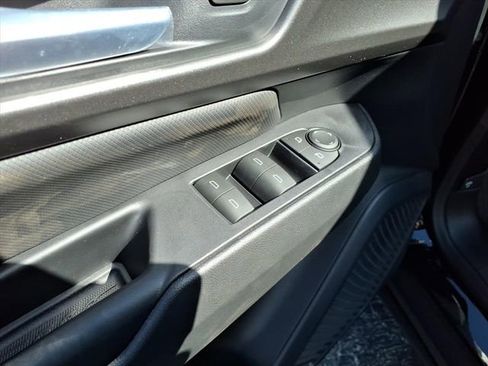 New 2026 Chevrolet Equinox EV LT image 17