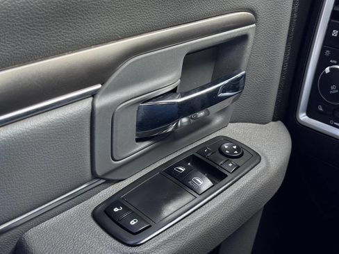 Used 2019 RAM 1500 Classic SLT image 20