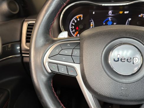 Used 2018 Jeep Grand Cherokee Trailhawk AWD/4WD image 24