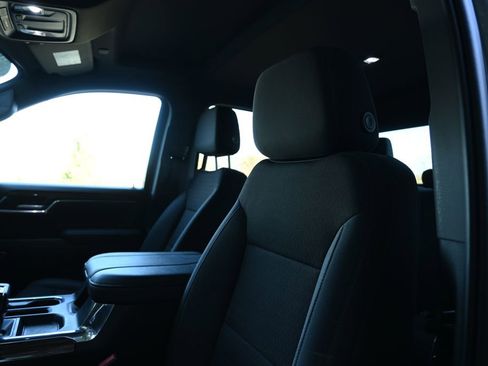 Used 2024 Chevrolet Silverado 1500 LT Trail Boss image 15