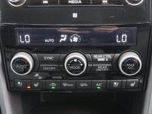 Used 2022 Subaru Ascent Touring w/ Popular Package #2A AWD/4WD image 16