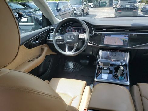 Used 2019 Audi Q8 Prestige w/ Luxury Package AWD/4WD image 17