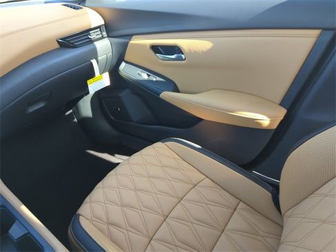 New 2025 Nissan Sentra SV w/ SV Premium Package image 22