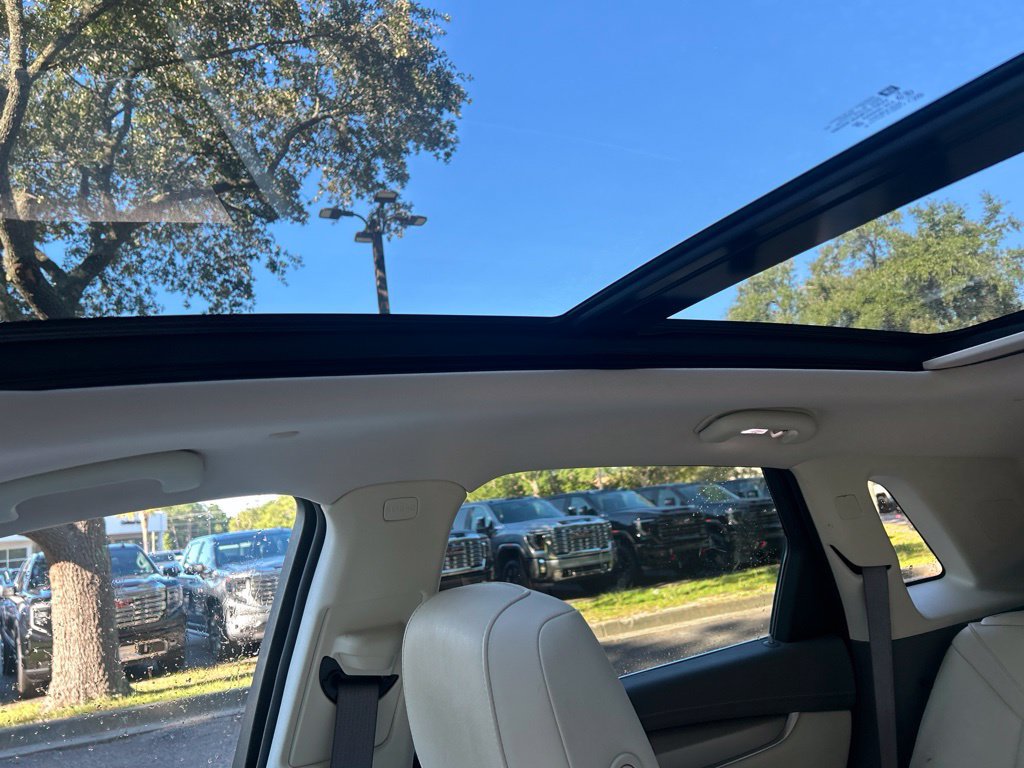 Used 2020 Cadillac XT5 Premium Luxury FWD image 12