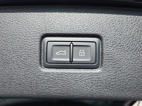 New 2026 Audi Q7 2.0T Premium Plus AWD/4WD image 16