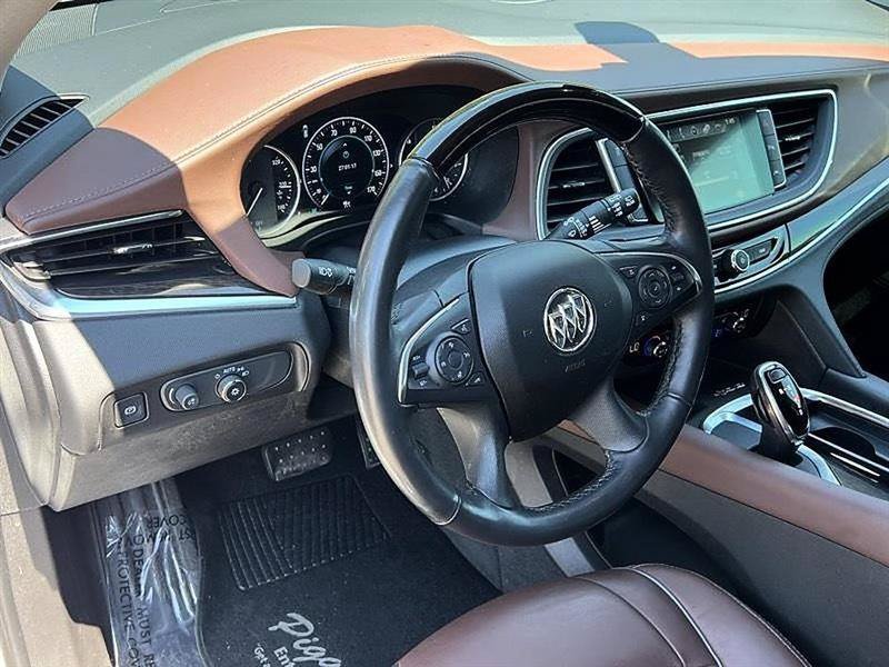 Used 2019 Buick Enclave Avenir w/ Avenir Technology Package FWD image 15