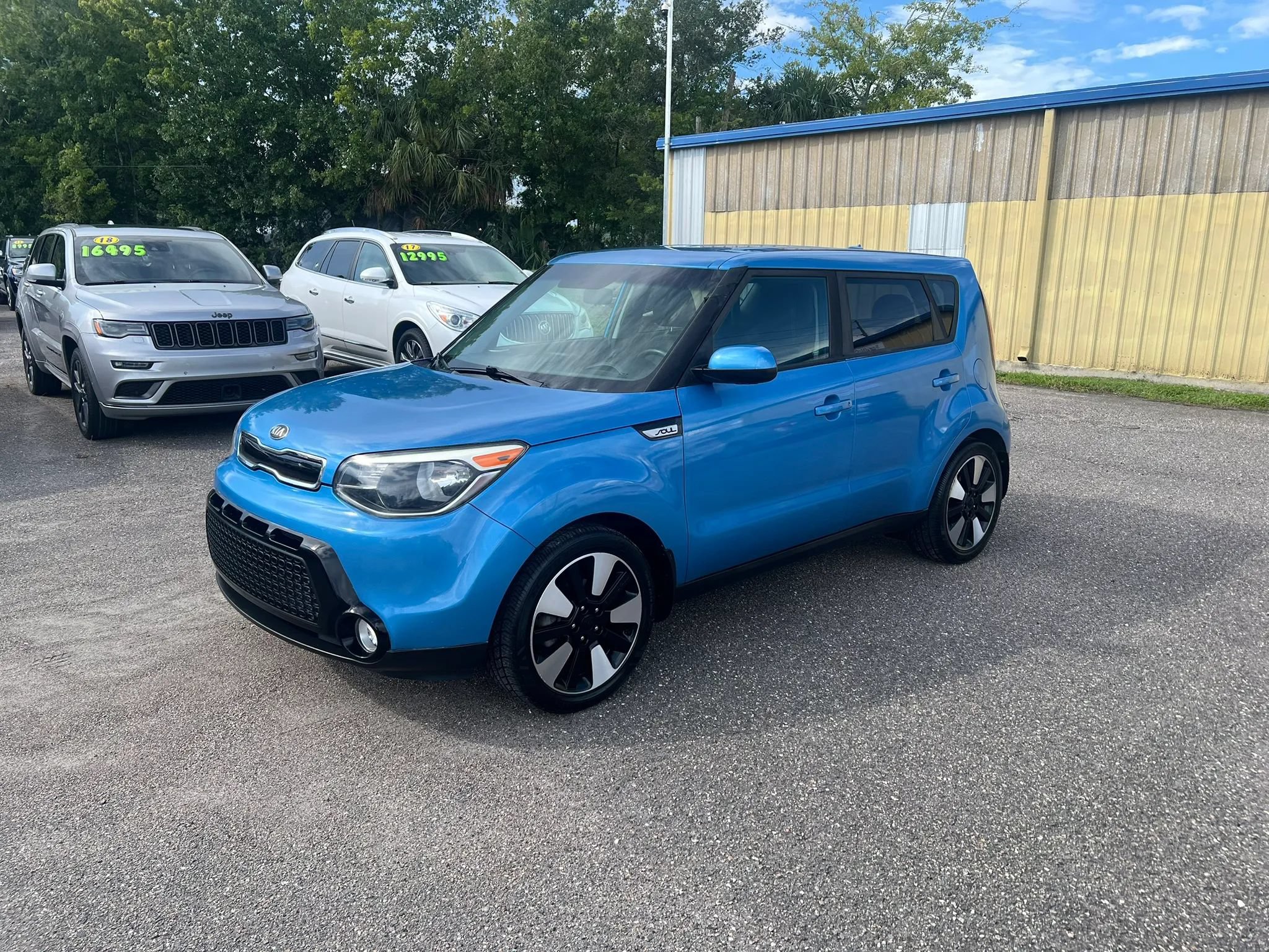 Used 2016 Kia Soul + w/ Designer's Package FWD image 2