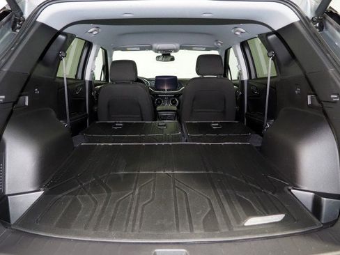 Used 2024 Chevrolet Blazer LT w/ Convenience Package image 42