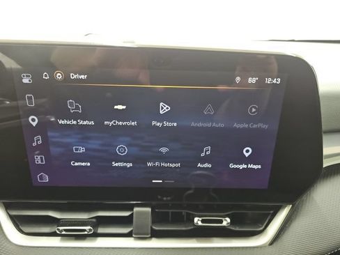 Used 2026 Chevrolet Equinox LT FWD image 7