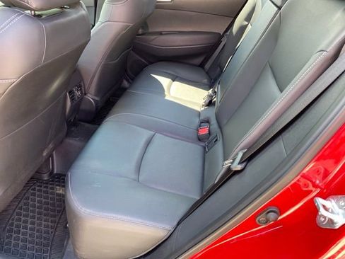 Used 2024 Toyota Corolla Cross XLE AWD/4WD image 30