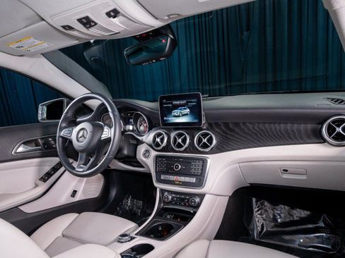 Used 2020 Mercedes-Benz GLA 250 image 13