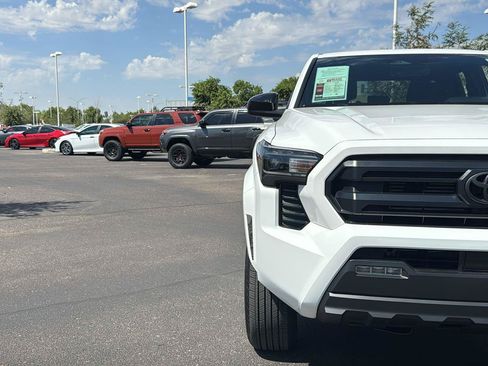 Used 2026 Toyota Tacoma SR5 RWD image 3