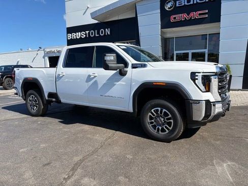 New 2025 GMC Sierra 2500 SLE image 2