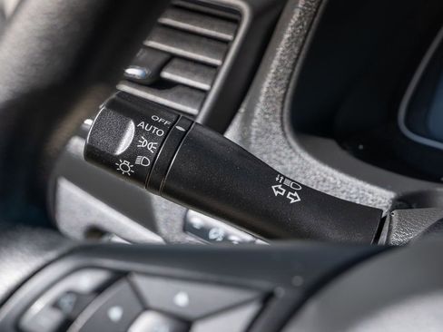 Used 2024 Nissan Leaf S image 18