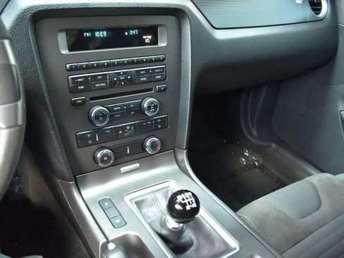 Used 2013 Ford Mustang Boss 302 w/ Boss 302 Accessory Pkg image 31