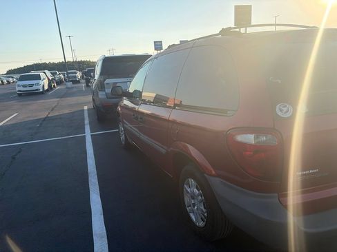 Used 2006 Dodge Caravan SE w/ Popular Equipment Group I FWD image 6