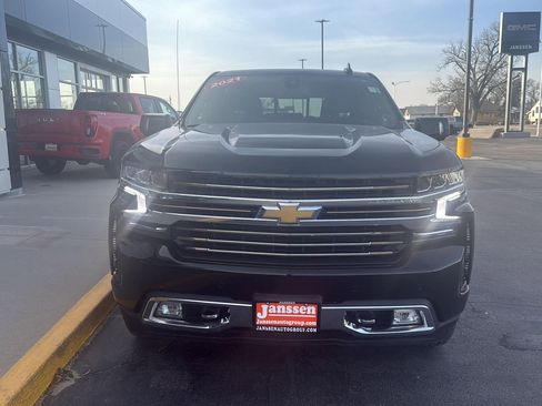 Used 2021 Chevrolet Silverado 1500 High Country w/ Safety Package II image 8