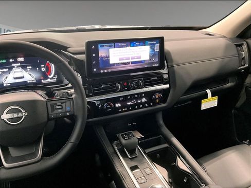New 2026 Nissan Pathfinder SL AWD/4WD image 7