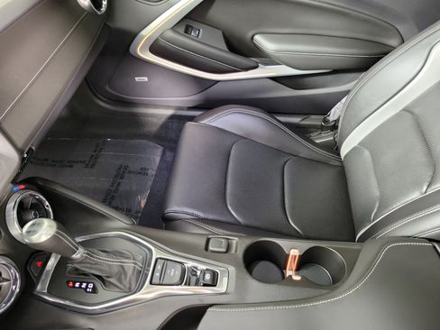 Used 2016 Chevrolet Camaro SS image 23